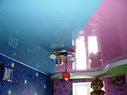 Натяжной потолок в детской комбинированная спайка