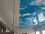 Установка пластика,примыкание к натяжному потолку