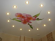 Фотопечать художественный натяжной потолок цветок